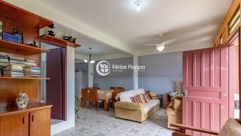 Chalé Rústico com Piscina na Praia do Campeche