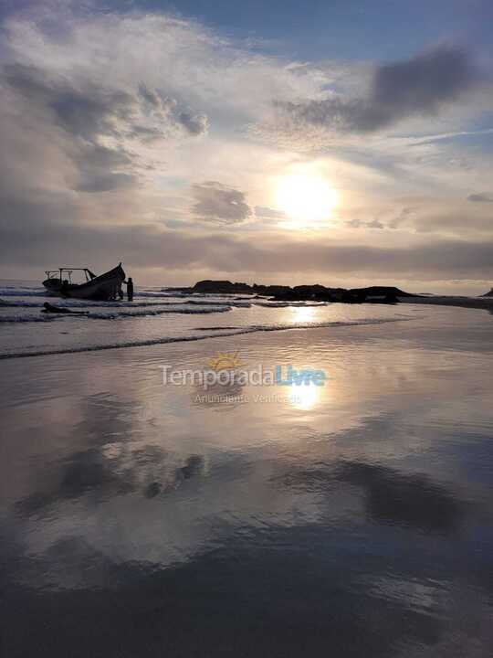 Casa para aluguel de temporada em Itapoá (Itapema do Norte)