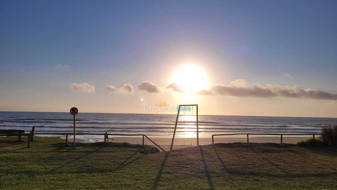 Casa para aluguel de temporada em Itapoá (Itapema do Norte)