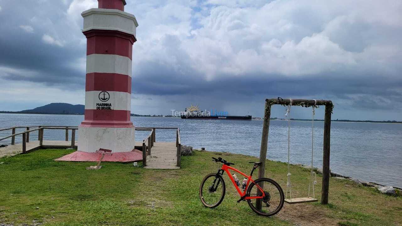 Casa para aluguel de temporada em Itapoá (Itapema do Norte)