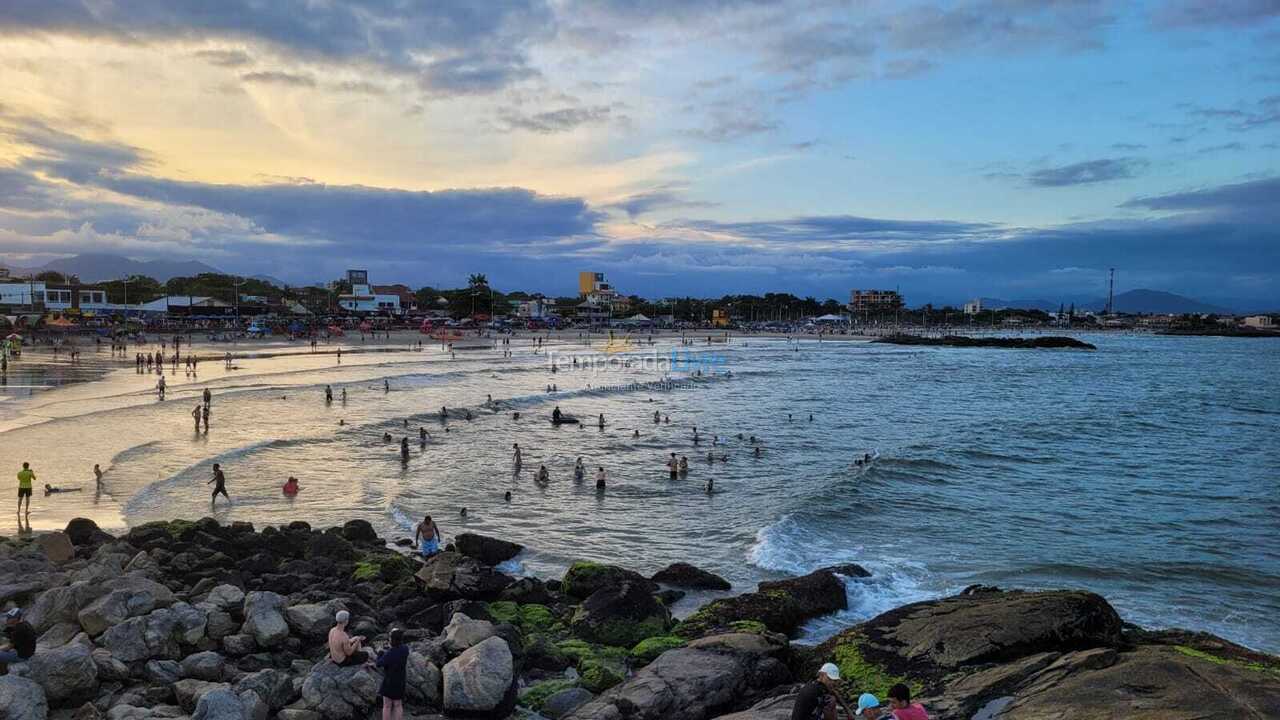 Casa para aluguel de temporada em Itapoá (Itapema do Norte)