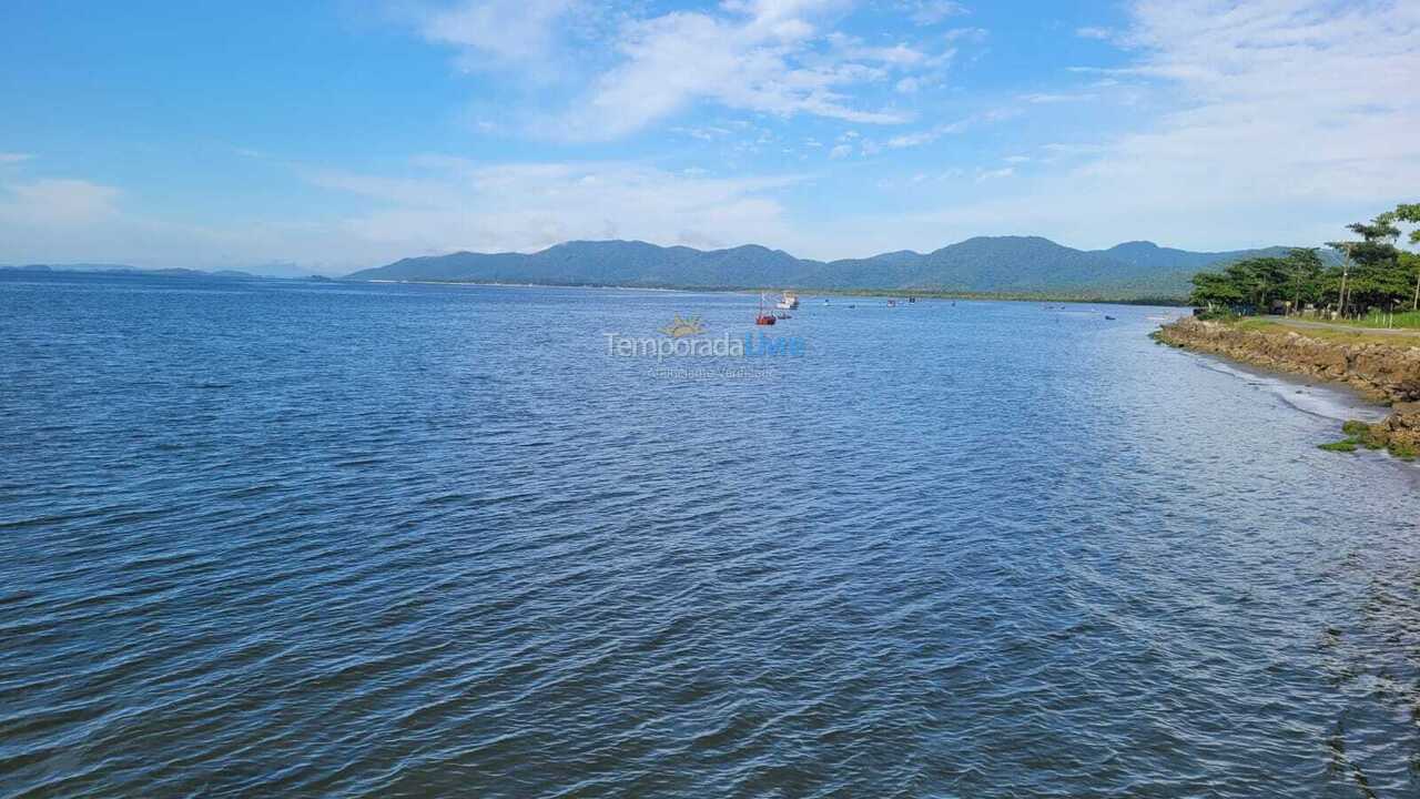 Casa para aluguel de temporada em Itapoá (Itapema do Norte)