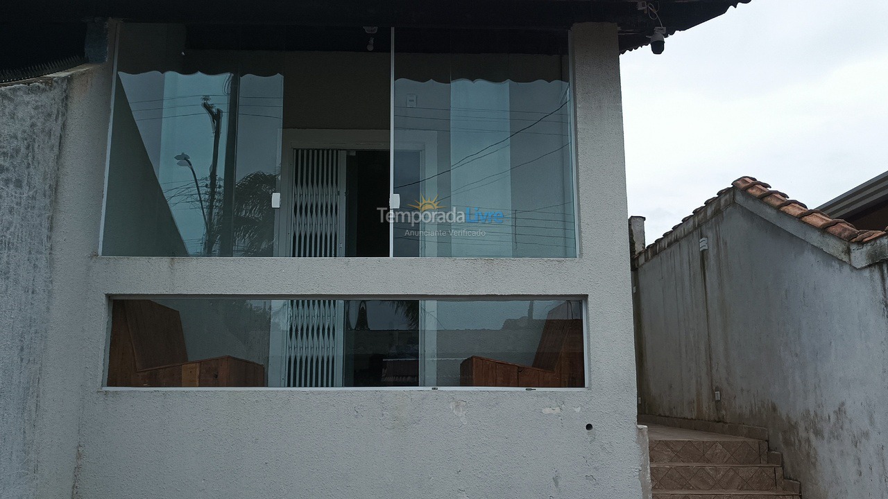 Casa para aluguel de temporada em Mongaguá (Mongaguá)