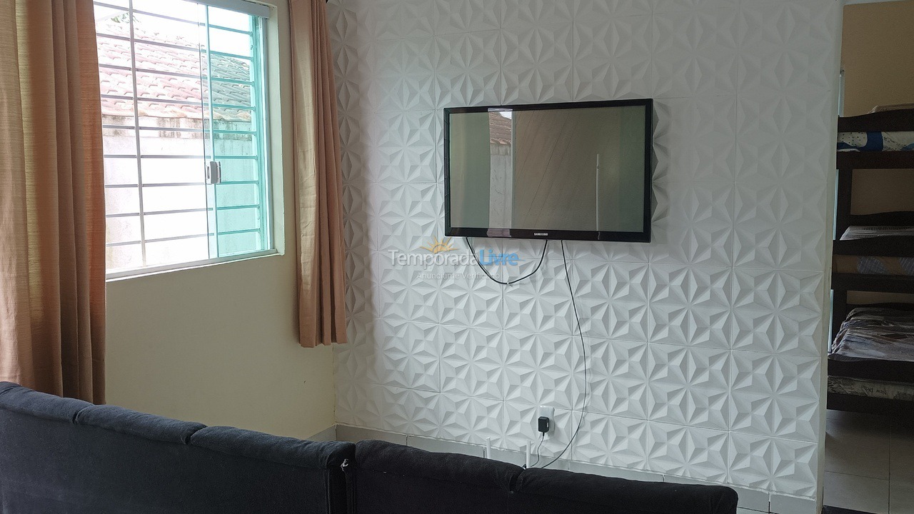 Casa para aluguel de temporada em Mongaguá (Mongaguá)