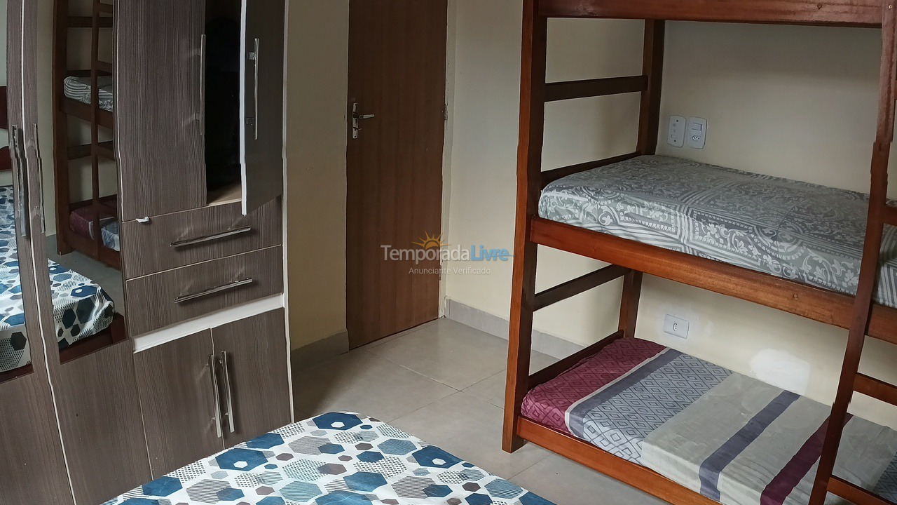 Casa para aluguel de temporada em Mongaguá (Mongaguá)