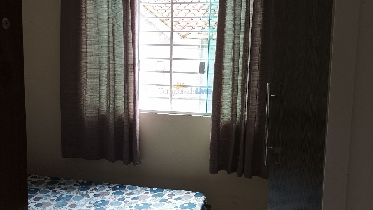 Casa para aluguel de temporada em Mongaguá (Mongaguá)