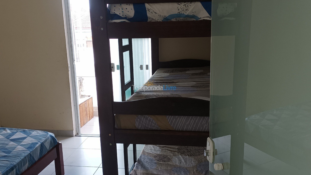 Casa para aluguel de temporada em Mongaguá (Mongaguá)