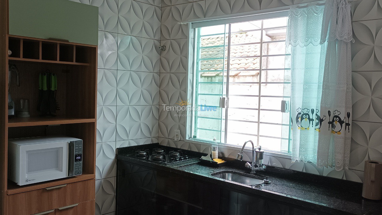 Casa para aluguel de temporada em Mongaguá (Mongaguá)