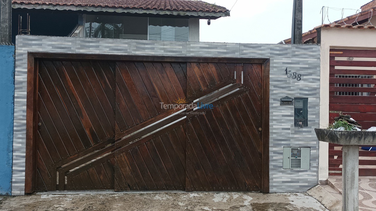 Casa para aluguel de temporada em Mongaguá (Mongaguá)