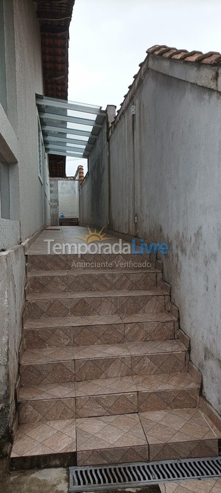 Casa para aluguel de temporada em Mongaguá (Mongaguá)