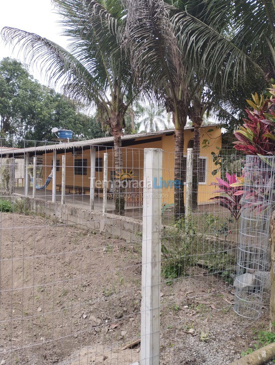 Casa para aluguel de temporada em Itanhaém (Parque Vergara)