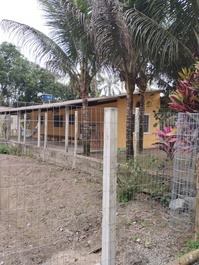 CASA 8 PESSOAS EM PESQUEIRO TOP A 12 MINUTOS DA PRAIA -ITANHAÉM