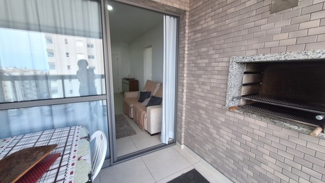 FIT FOOT IN THE SAND 50mts from BERTIOGA BEACH