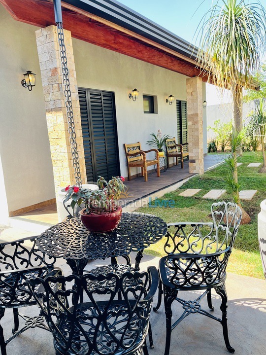 Casa para aluguel de temporada em Olímpia (Cond Primavera Bela Vis)