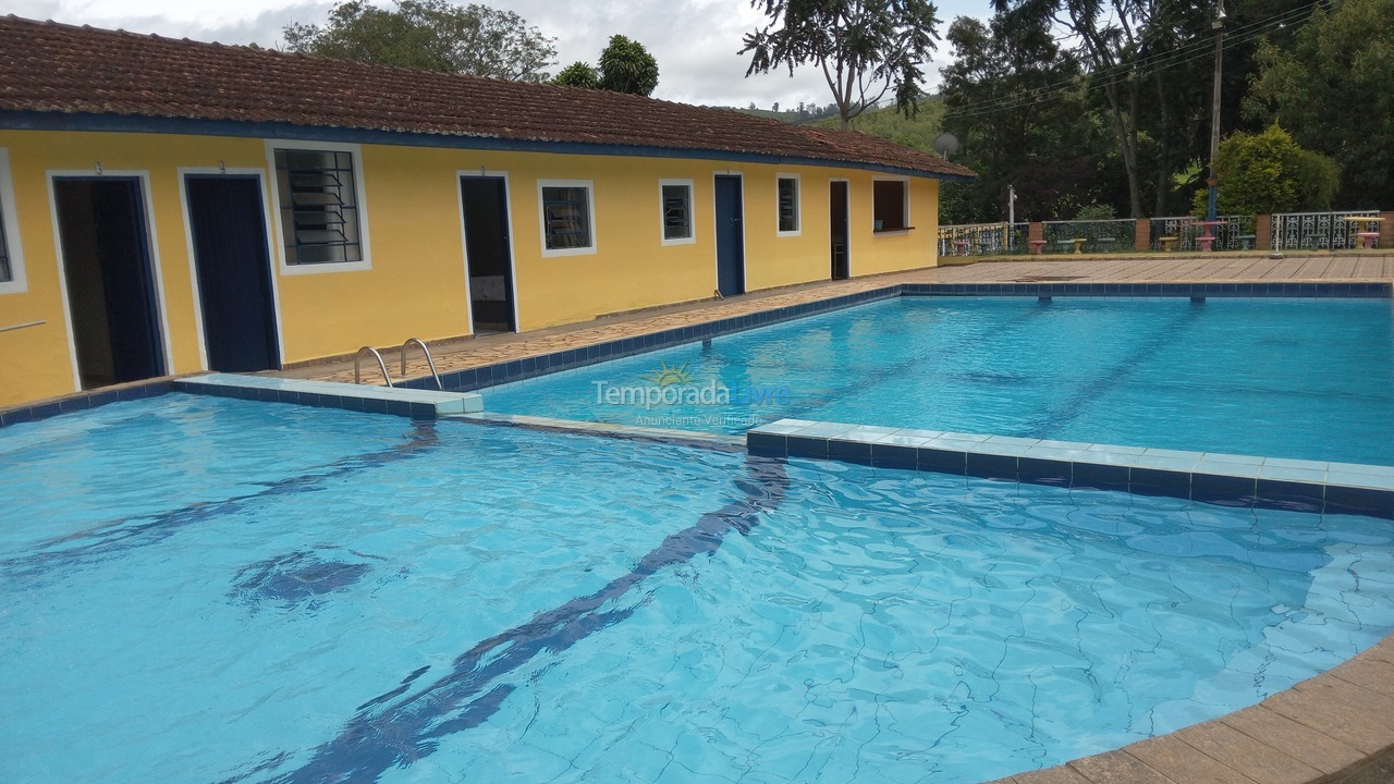 Granja para alquiler de vacaciones em Bragança Paulista (Bairro do Menin)