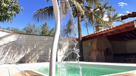 Zona privilegiada de Águas. A 700 m del centro y a 6 km del parque acuático Thermas.