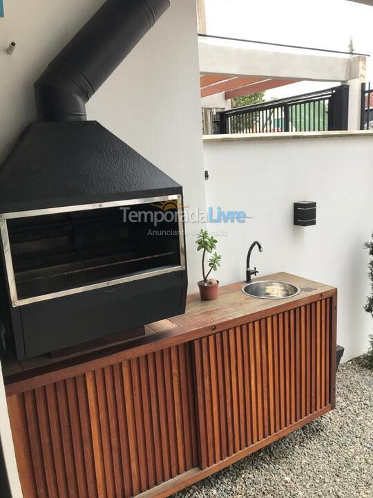Casa para aluguel de temporada em São Francisco do Sul (Ubatuba)