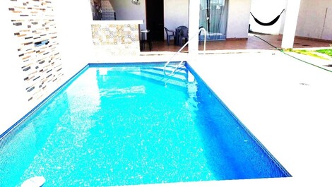 Casa com Piscina e Varanda com Bar e Churrasqueira