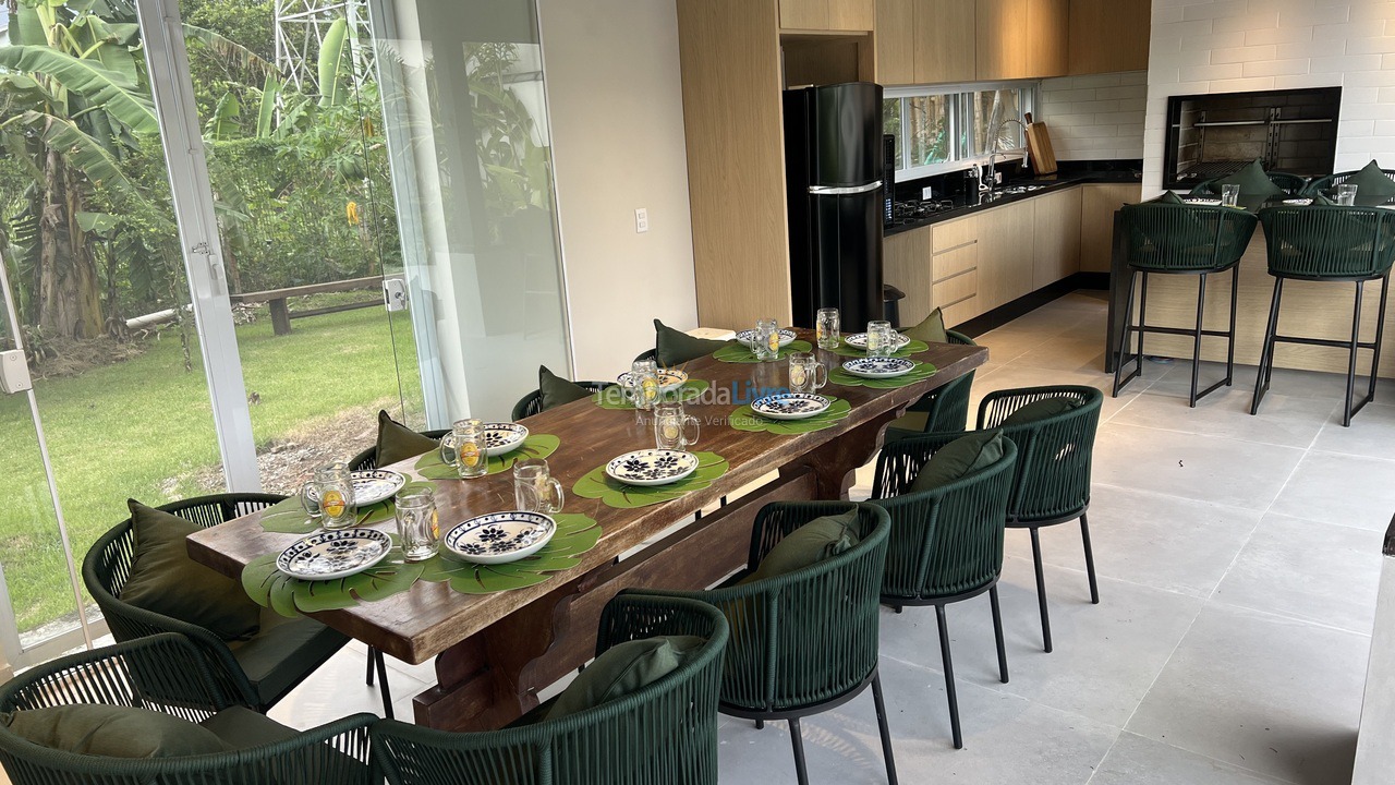 House for vacation rental in Bertioga (Condominio Morada da Praia)