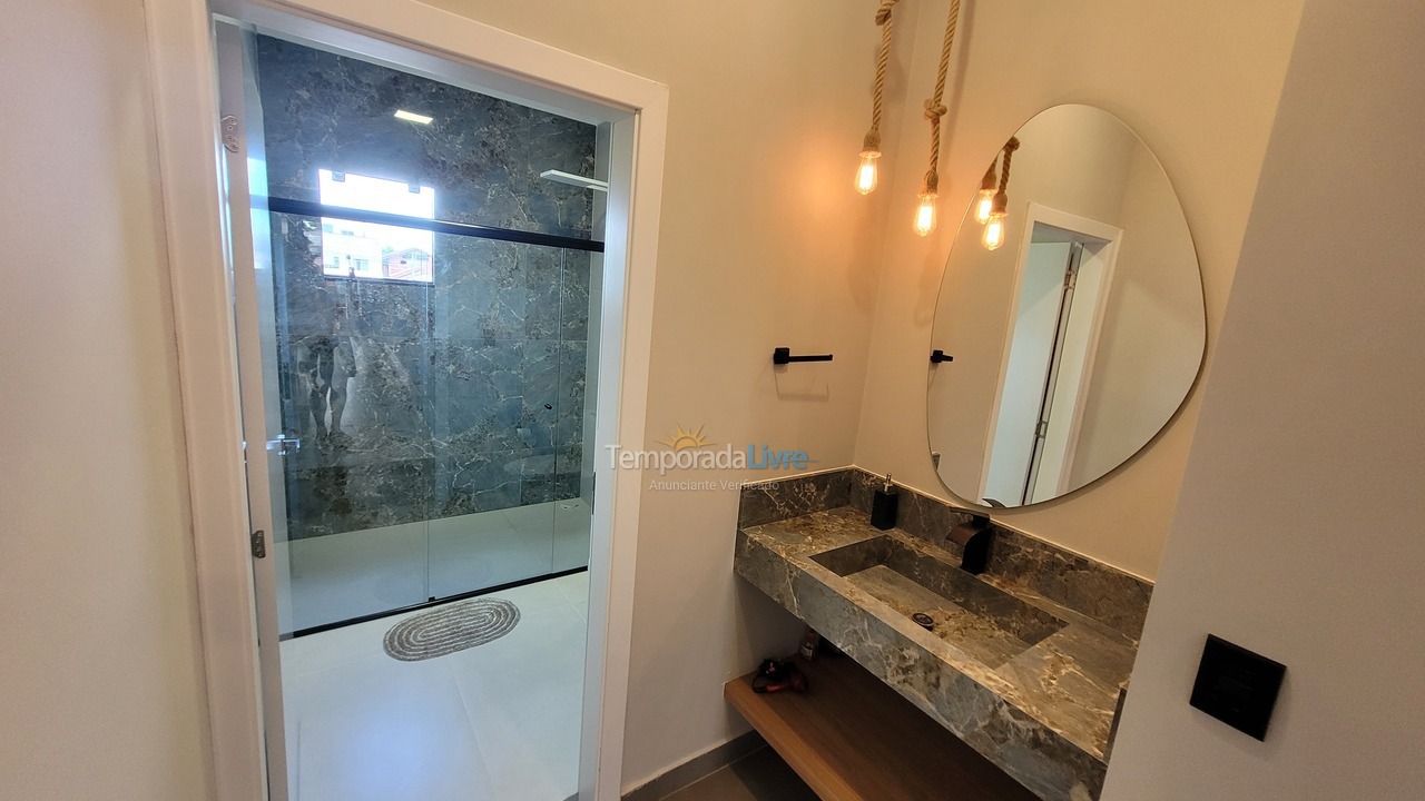 Casa para aluguel de temporada em Itapoá (Itapema do Norte)