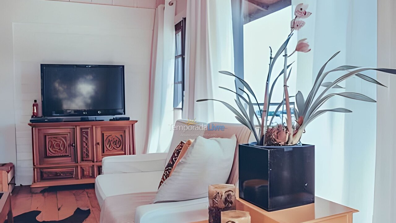 Casa para alquiler de vacaciones em Campos do Jordão (Alto dos Mellos)