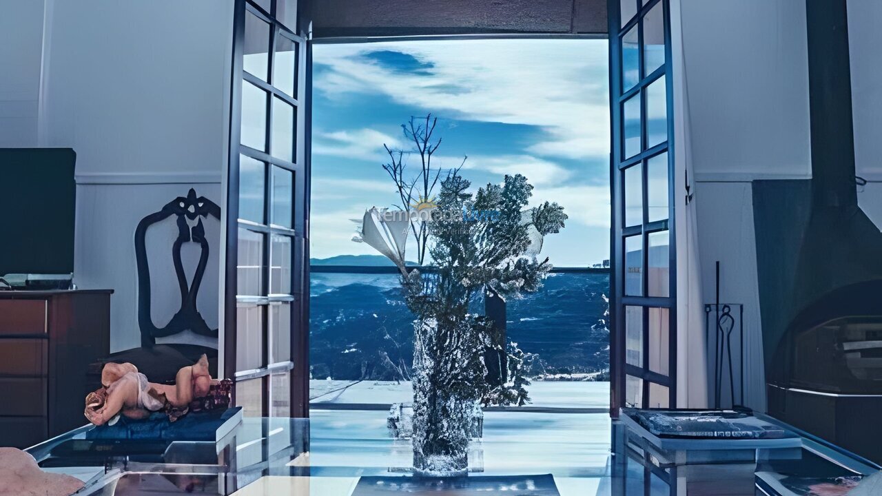 Casa para alquiler de vacaciones em Campos do Jordão (Alto dos Mellos)