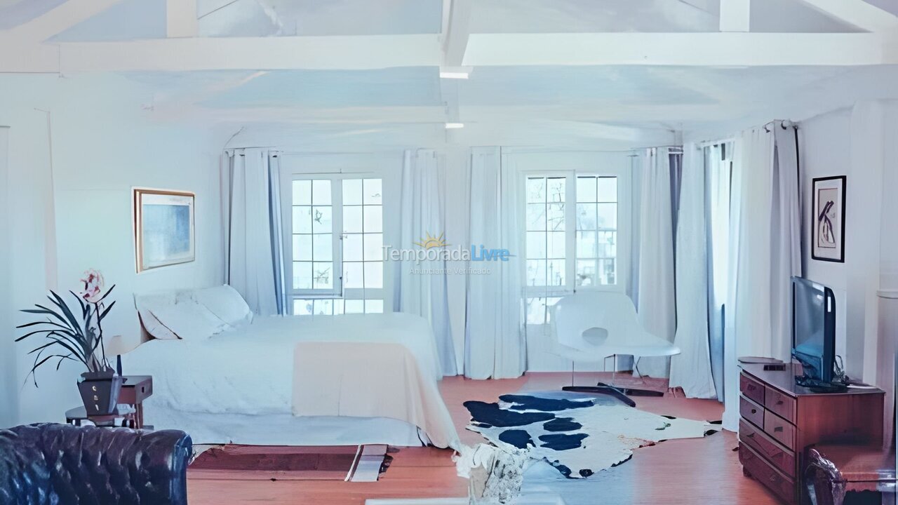 Casa para alquiler de vacaciones em Campos do Jordão (Alto dos Mellos)