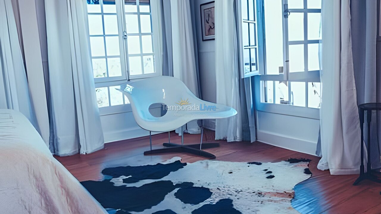 Casa para alquiler de vacaciones em Campos do Jordão (Alto dos Mellos)