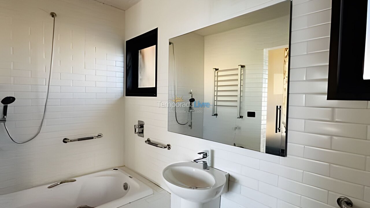 Casa para alquiler de vacaciones em Campos do Jordão (Alto dos Mellos)