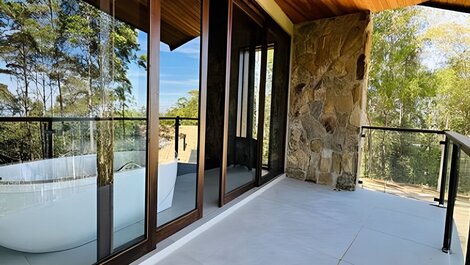 Chalé das Cerejeiras, encanto y vista increíble