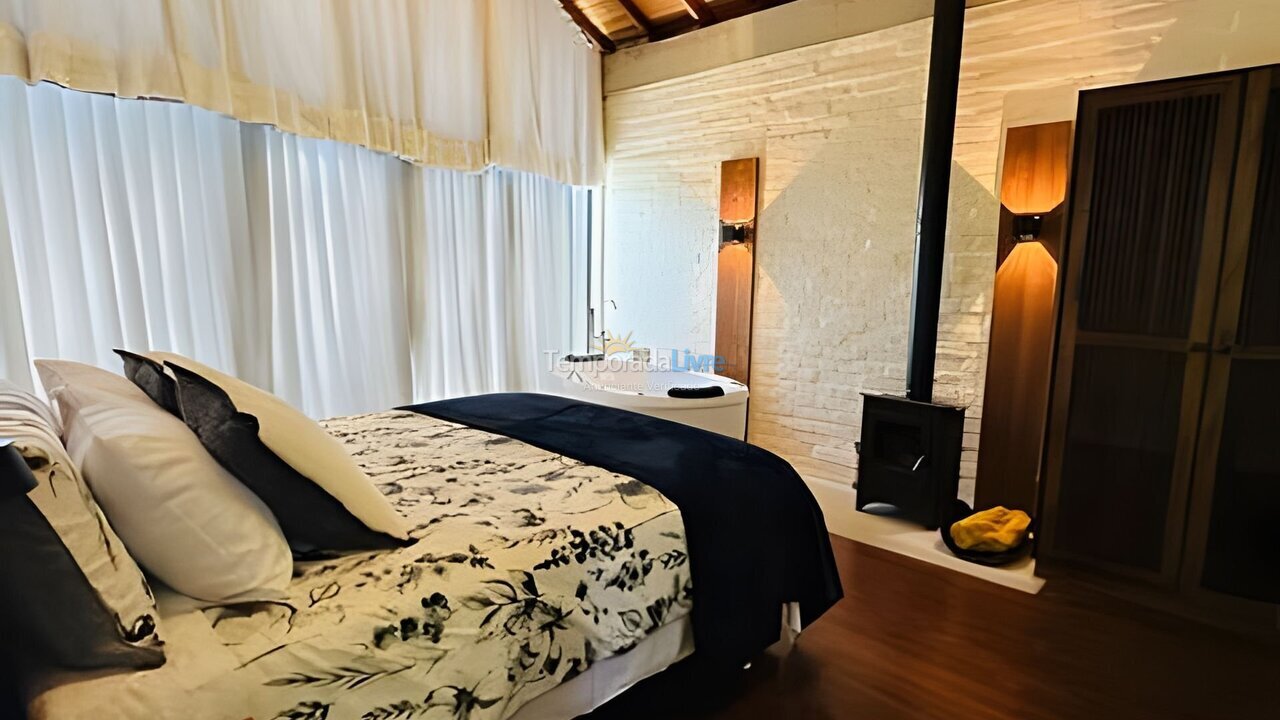 Casa para aluguel de temporada em Campos do Jordão (Alto dos Mellos)