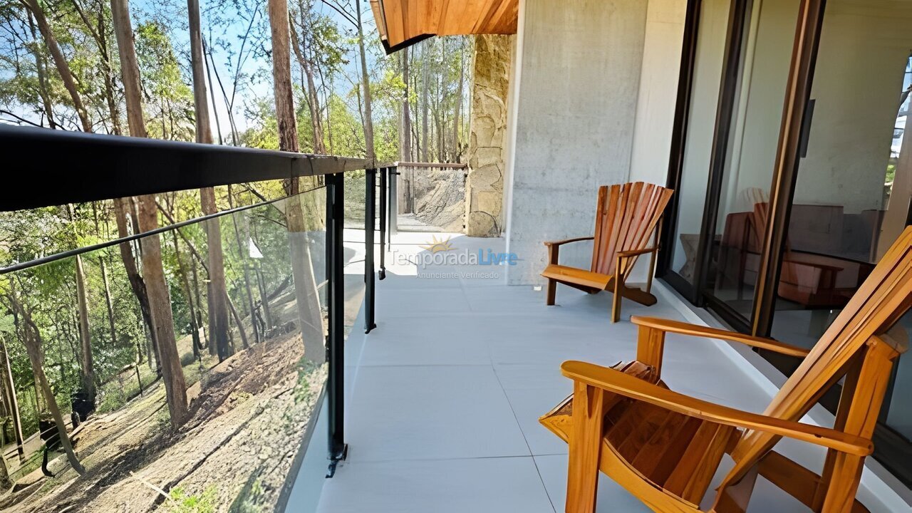 Casa para alquiler de vacaciones em Campos do Jordão (Alto dos Mellos)