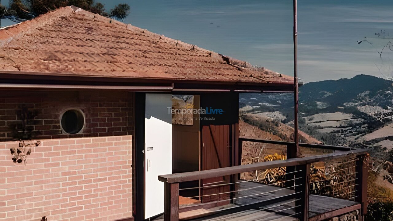 Casa para alquiler de vacaciones em Campos do Jordão (Alto dos Mellos)