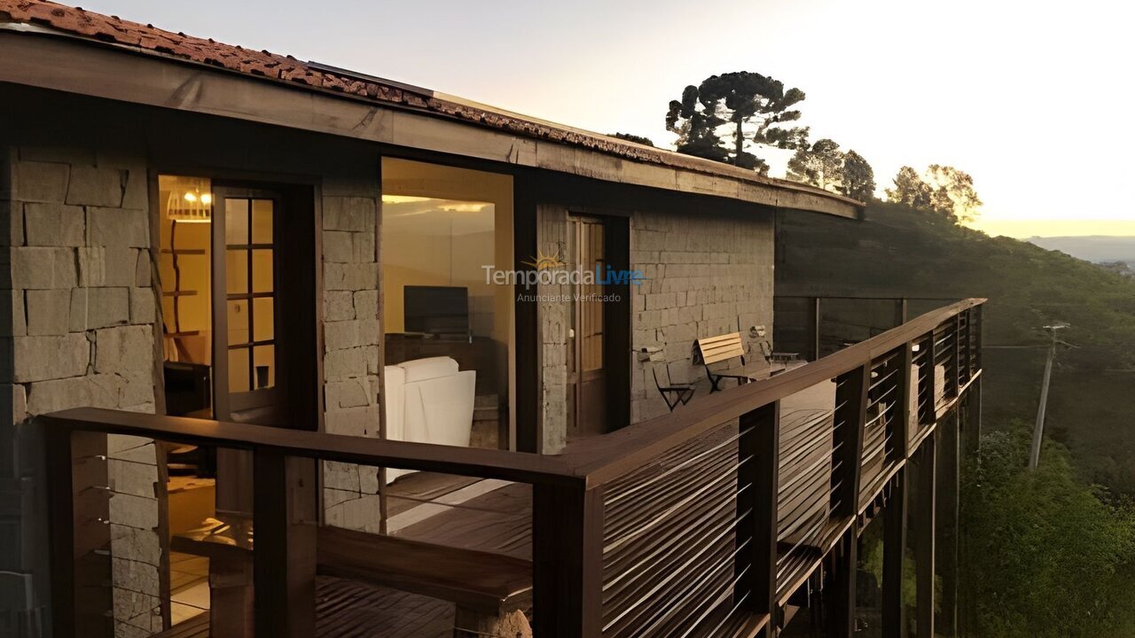 Casa para alquiler de vacaciones em Campos do Jordão (Alto dos Mellos)