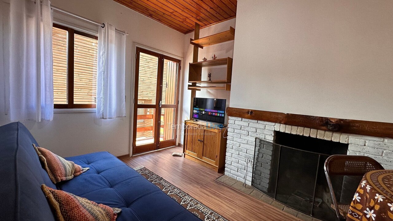 Apartamento para aluguel de temporada em Campos do Jordão (Vila Iara)