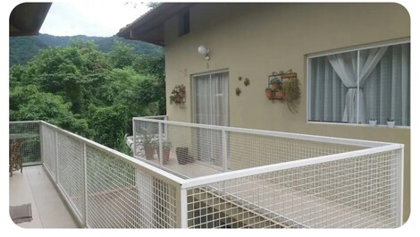 Complete apartment with air conditioning on the beach of Lagoinha Ubatuba