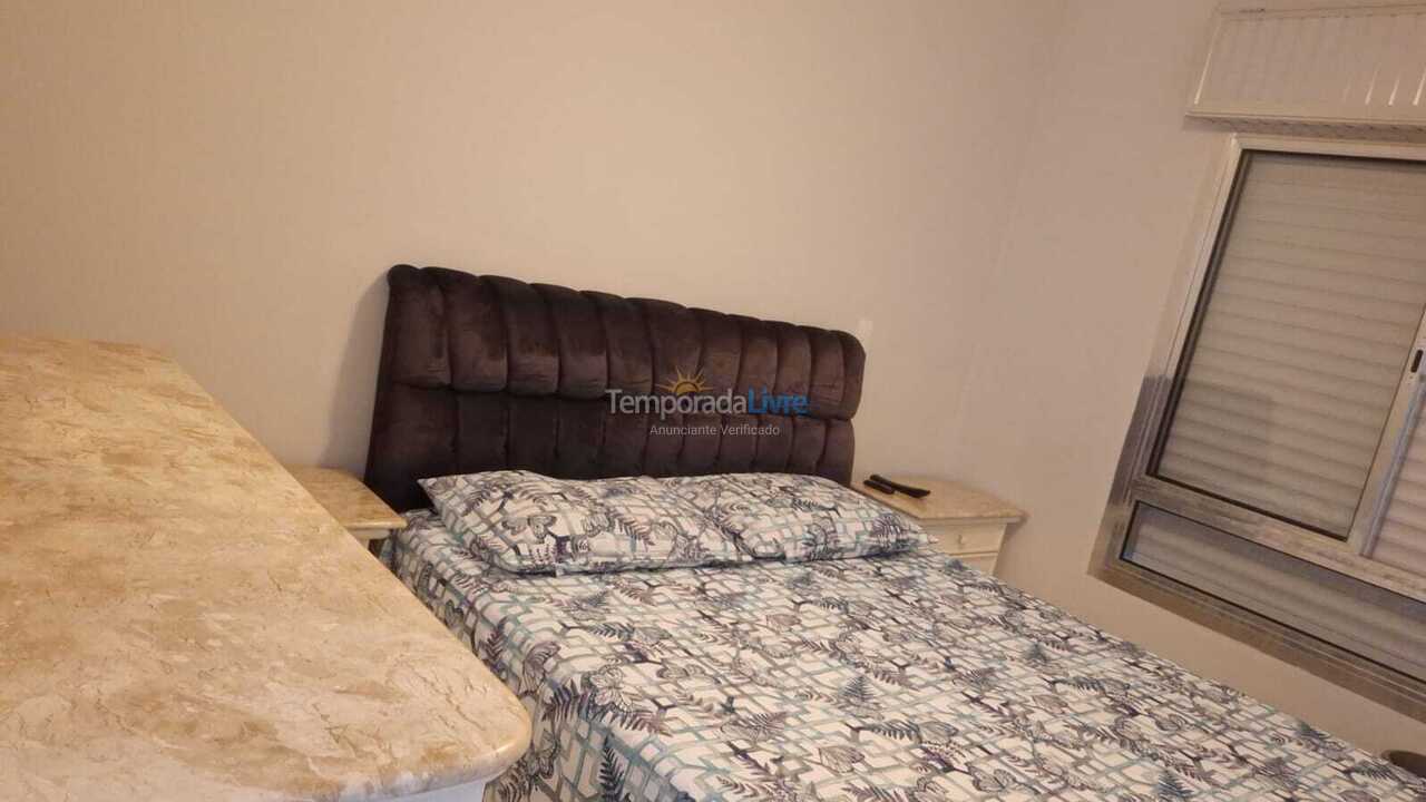 Casa para aluguel de temporada em Guarujá (Pitangueiras)