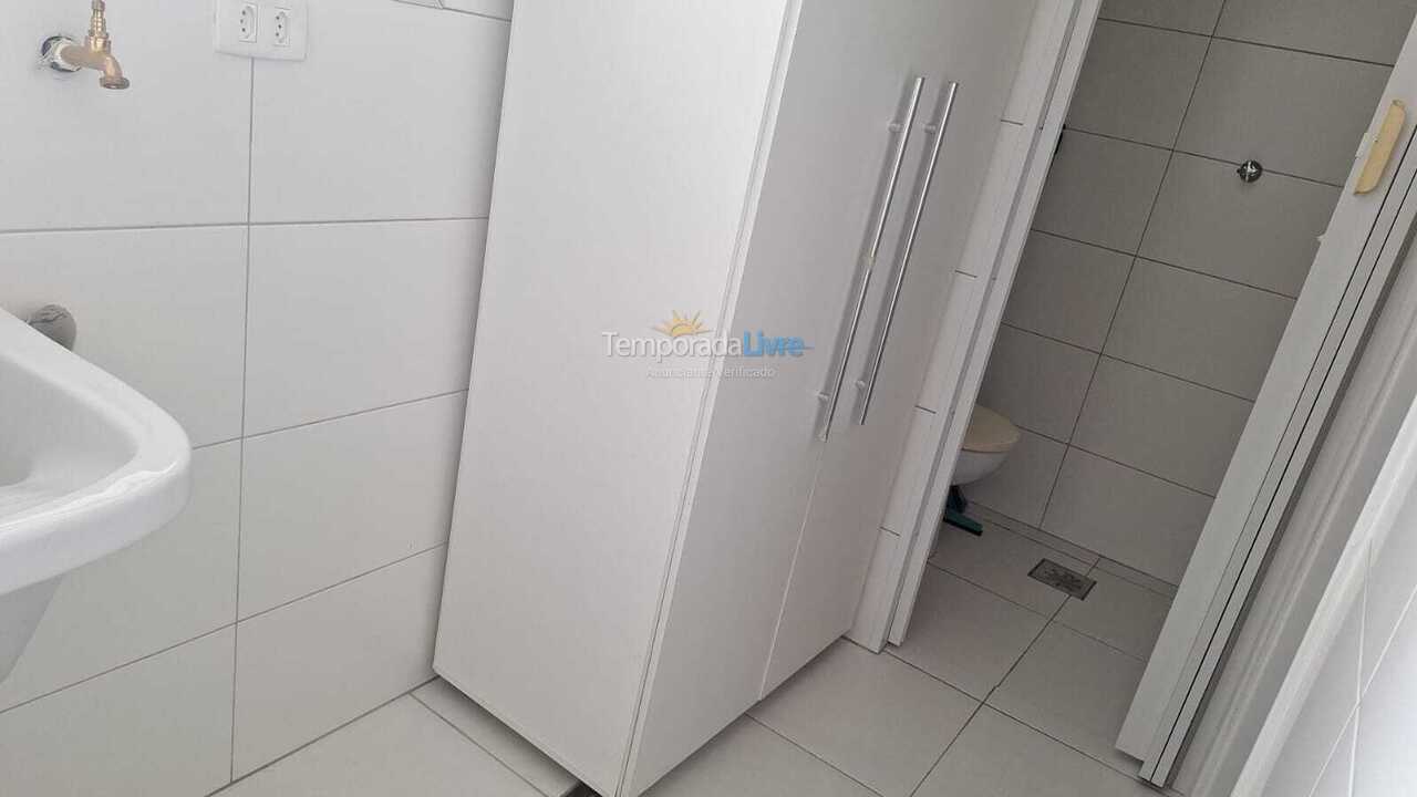 Casa para aluguel de temporada em Guarujá (Pitangueiras)