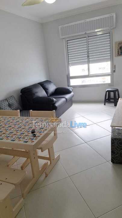 Casa para aluguel de temporada em Guarujá (Pitangueiras)