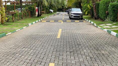 ALUGO TEMPORADA CASA 9 SUITES EM GUARAJUBA CONDOMINIO FECHADI