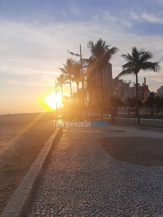 Casa para aluguel de temporada em Praia Grande (Aviação)