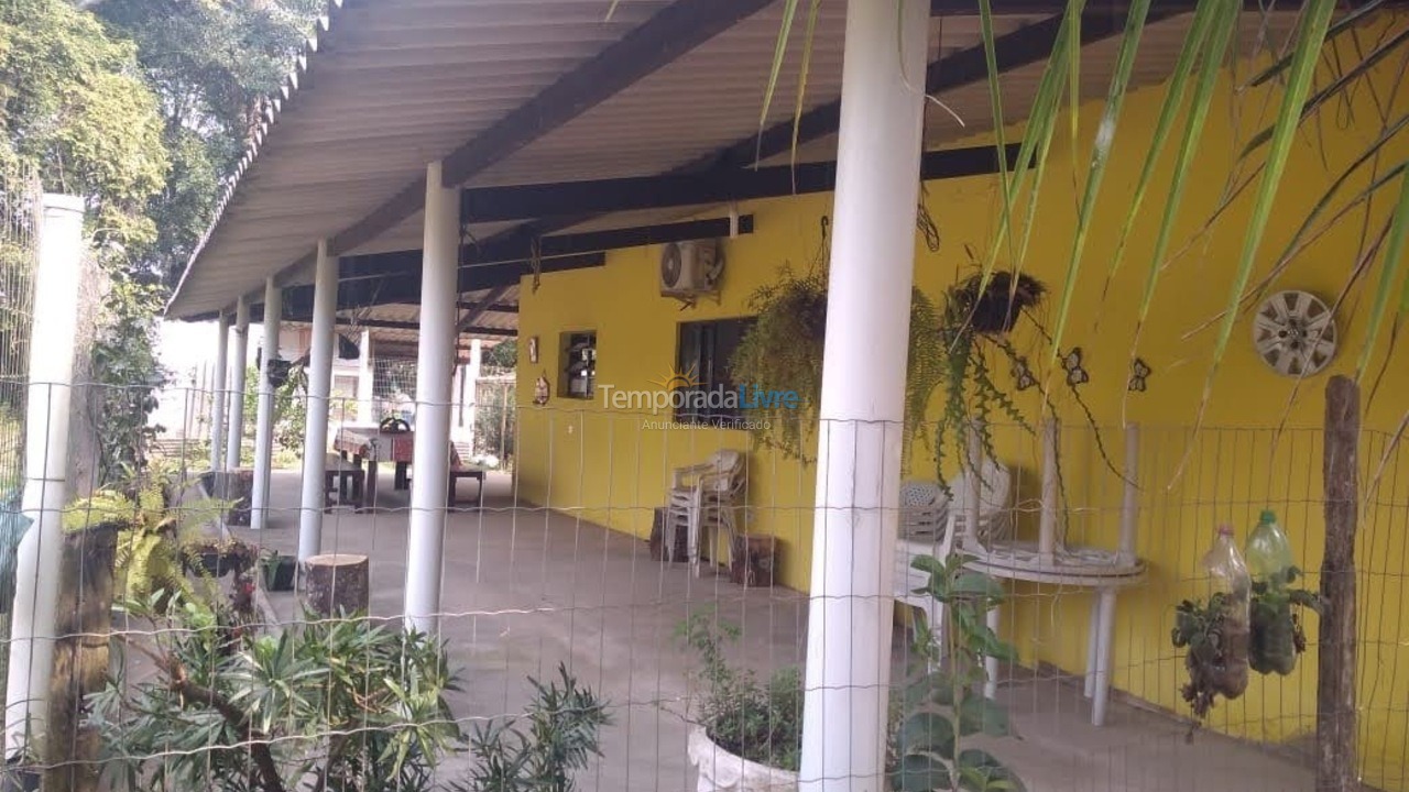 Casa para aluguel de temporada em Itanhaém (Parque Vergara)