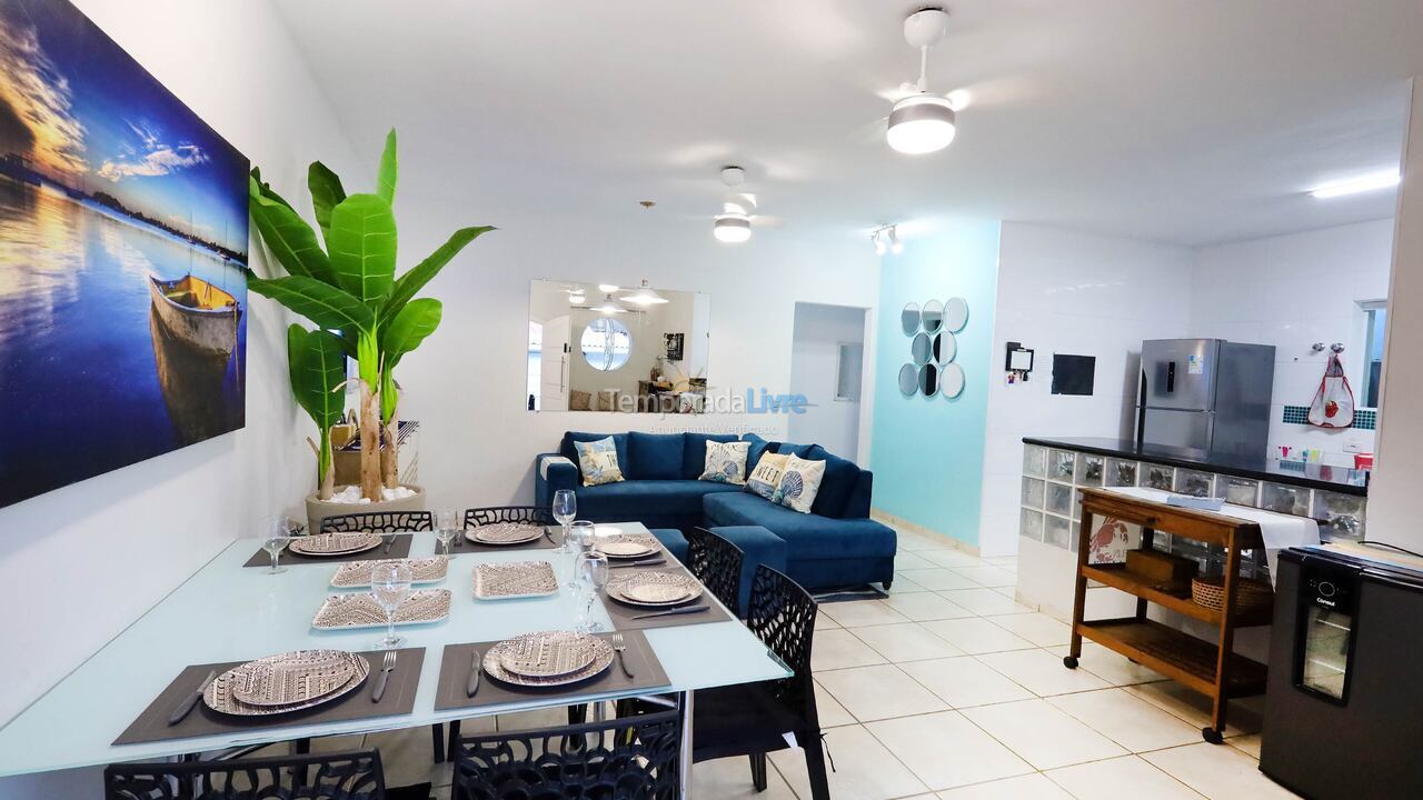 Casa para aluguel de temporada em Ubatuba (Enseada)