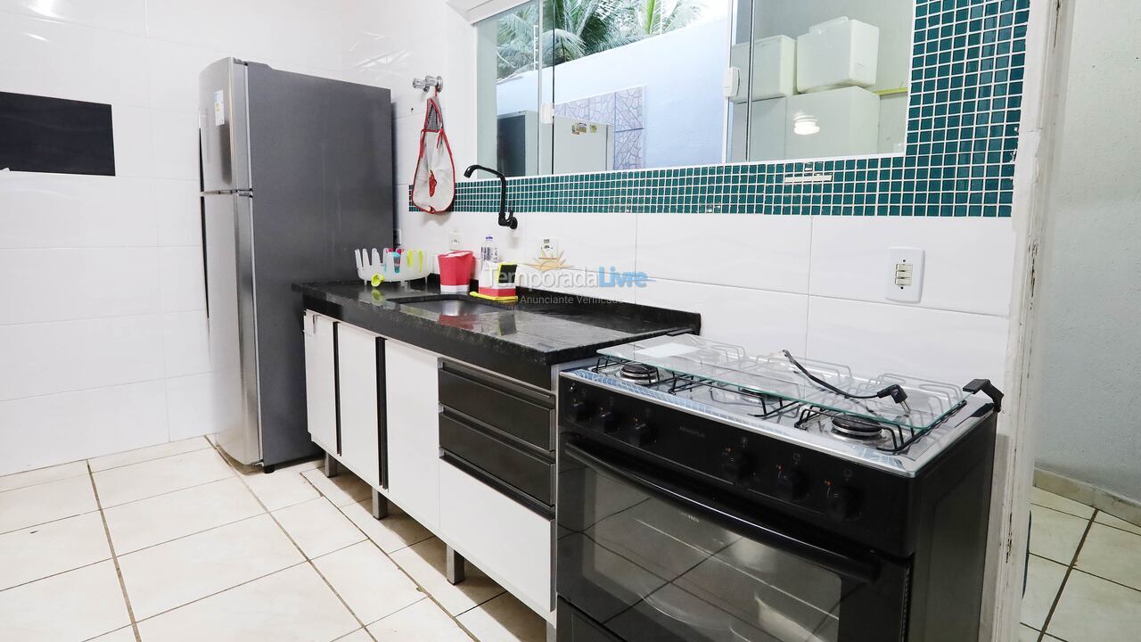 Casa para aluguel de temporada em Ubatuba (Enseada)