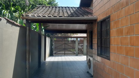 Casa Caraguatatuba/Massaguaçu com Piscina