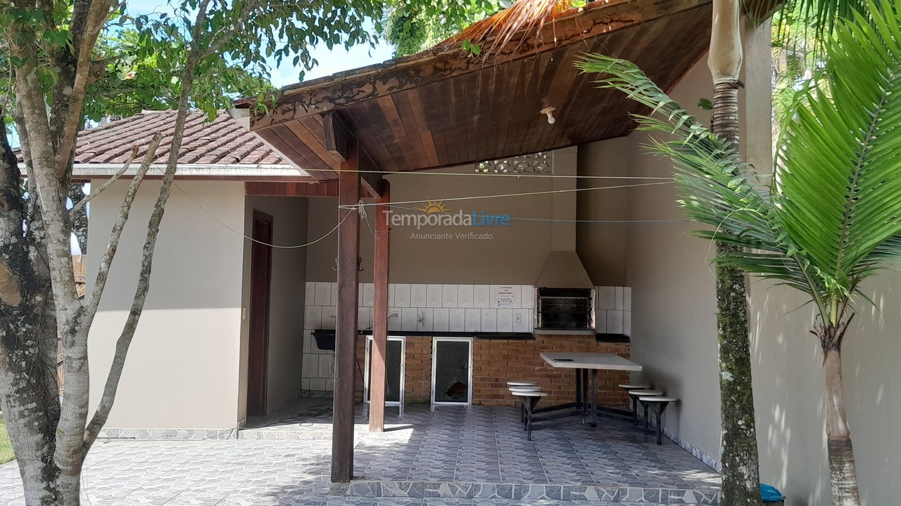 Casa para aluguel de temporada em Caraguatatuba (Massaguaçu)