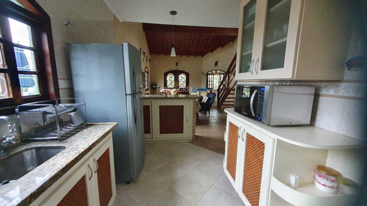 House for vacation rental in Caraguatatuba (Praia da Mococa)