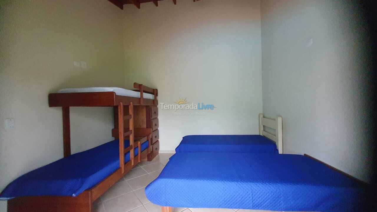 House for vacation rental in Caraguatatuba (Praia da Mococa)