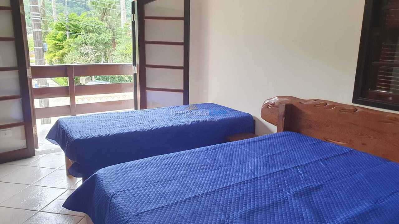 House for vacation rental in Caraguatatuba (Praia da Mococa)