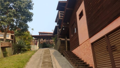 BAH! Chalets - Praia do Rosa